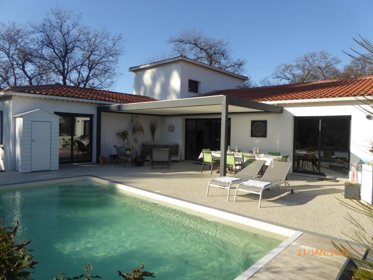 Six Fours Villa